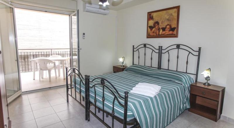 Miosotis Apartments Letojanni Dış mekan fotoğraf